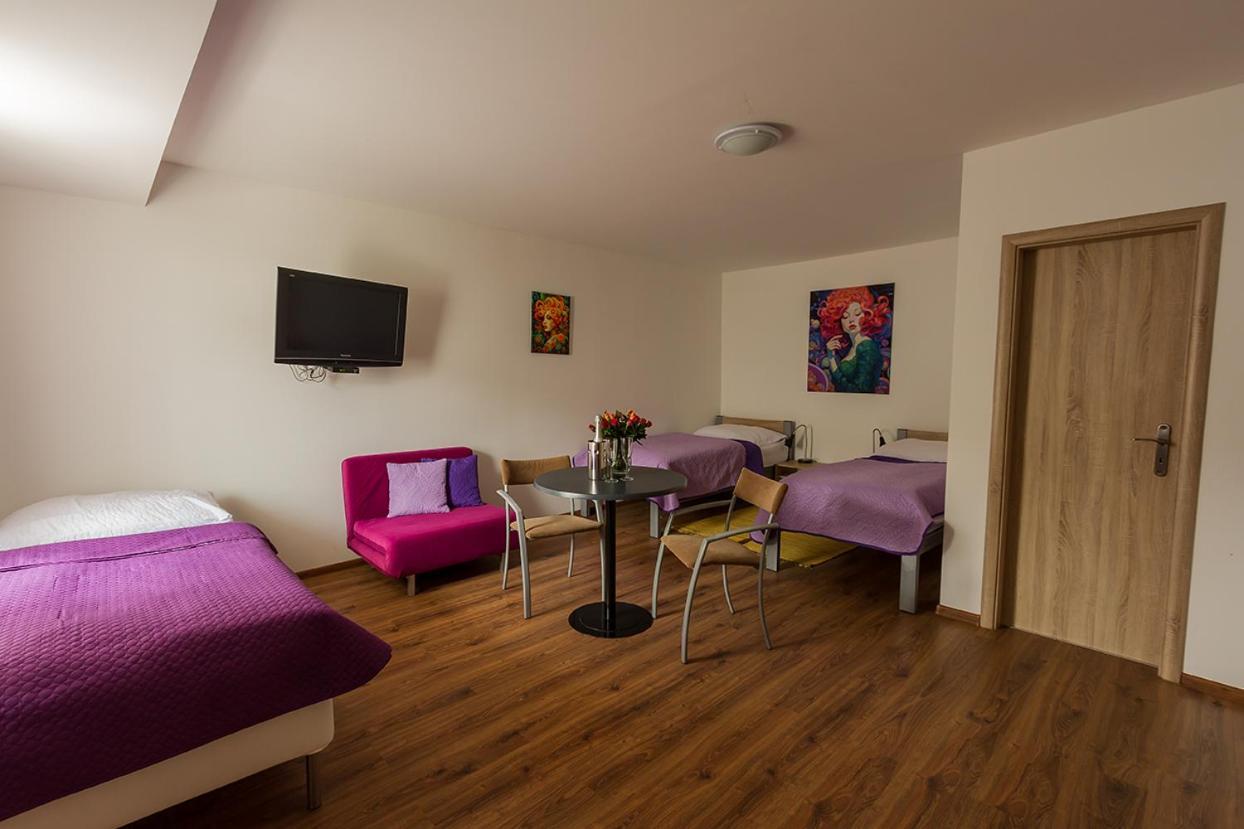 Apartmany Tereza & Free Parking Bratislava Ngoại thất bức ảnh