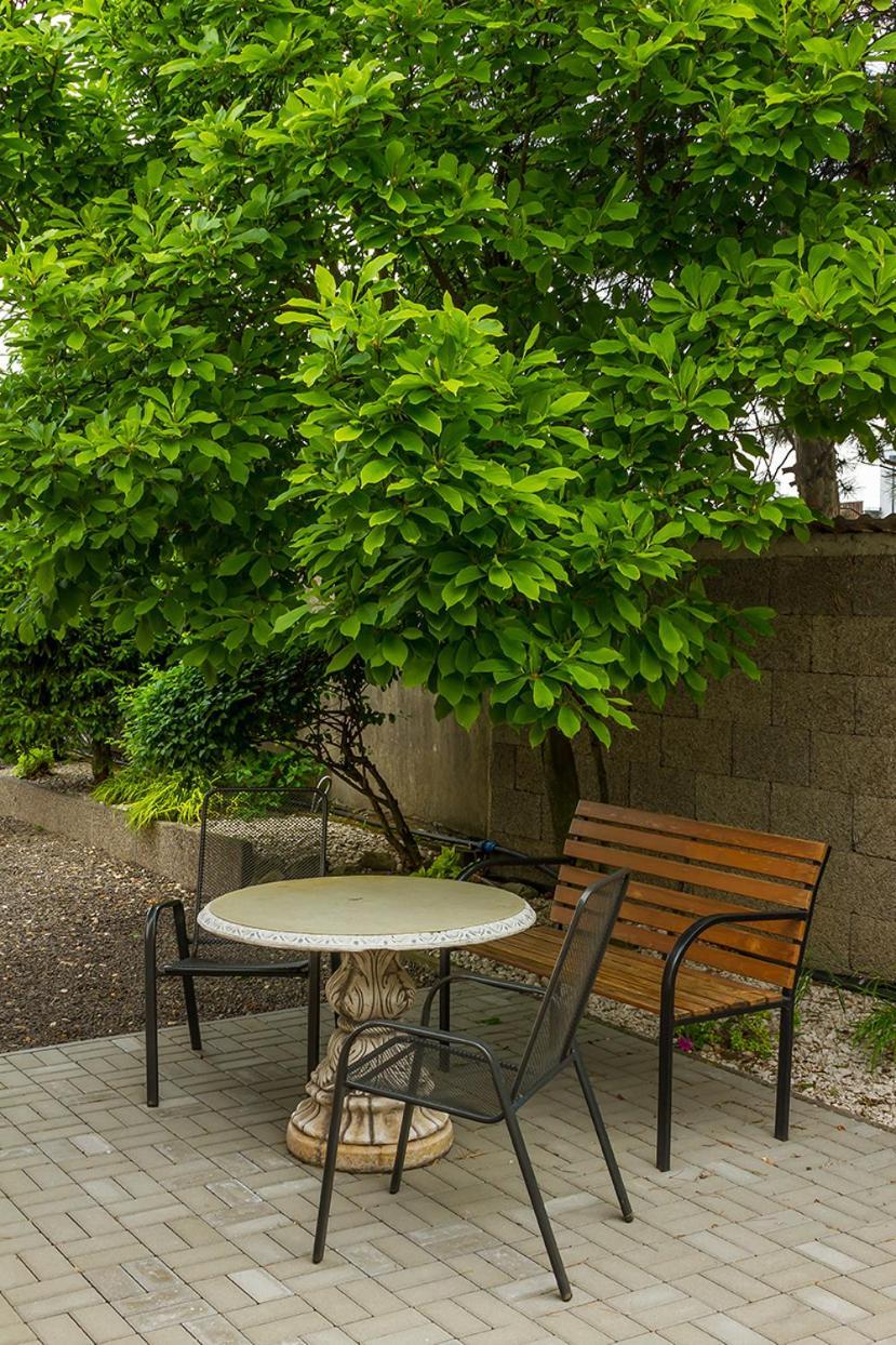 Apartmany Tereza & Free Parking Bratislava Ngoại thất bức ảnh