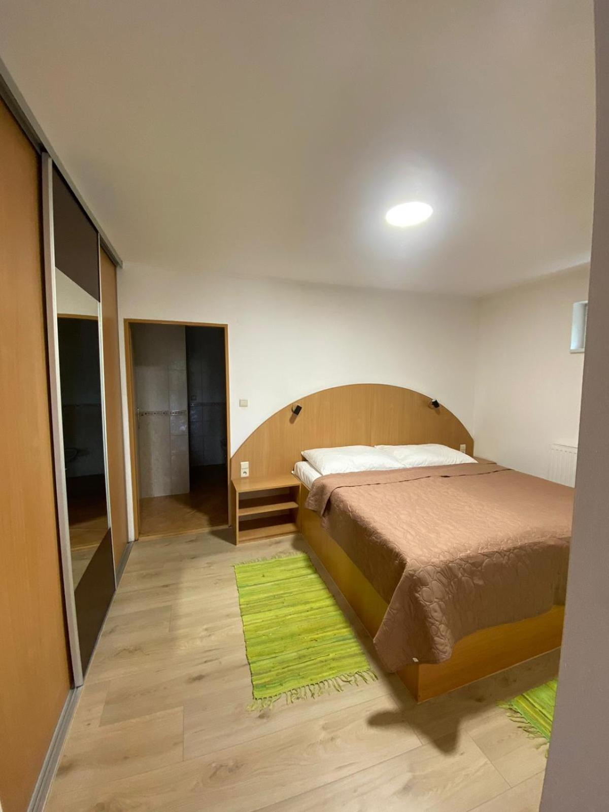 Apartmany Tereza & Free Parking Bratislava Ngoại thất bức ảnh